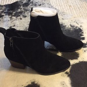 Sole society black low heel suede booties